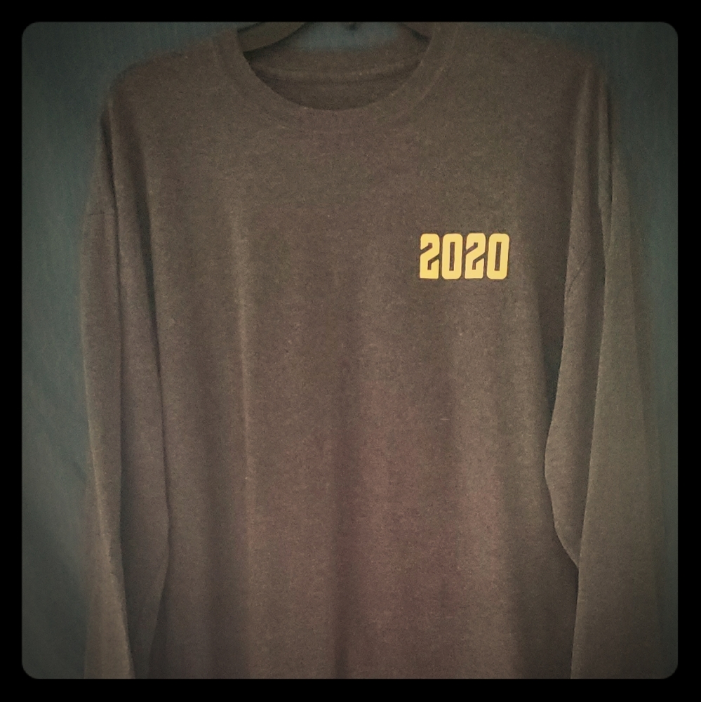 Mellow Mushroom t-shirt